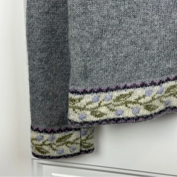 Woolrich Women's Wool Pewter Gray Sweater
with Hem and Cuff Accents Size M - Picture 13 of 16